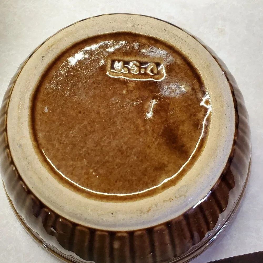 Ribbed Ceramic Pottery Mixing Bowl Brown Made in USA 5